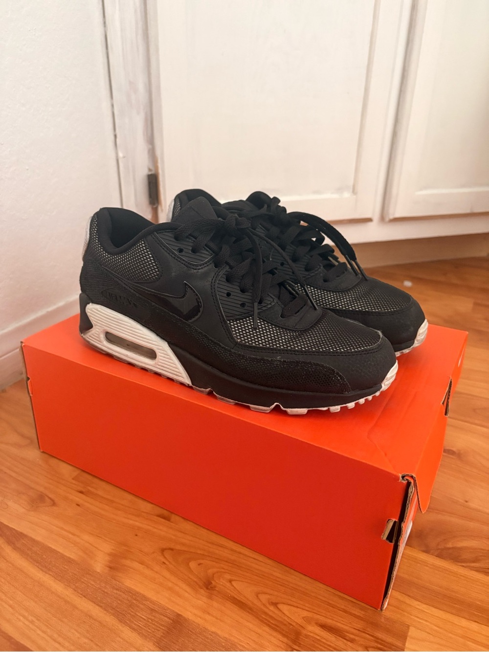 Nike Black and White Air Max Women's Sneakers